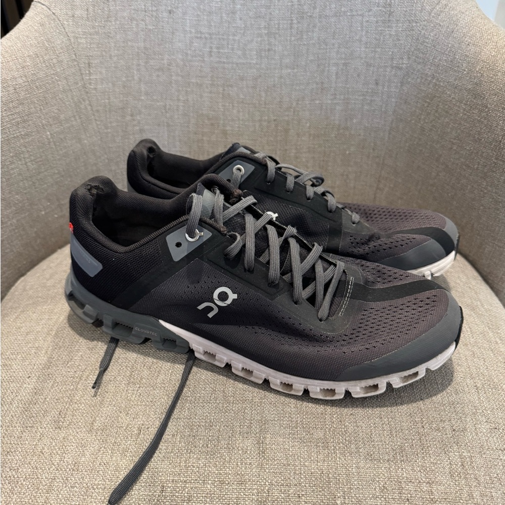 On Cloud Men's Black Running Shoes